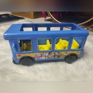 Ryan's World toy bus
